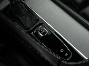 Седан Volvo S90 2017 года, 3499050 рублей, Москва