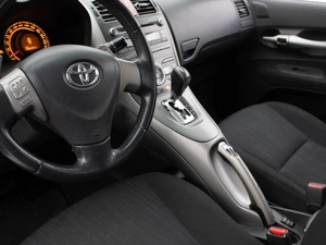 Хетчбэк Toyota Auris 2007 года, 760000 рублей, Петрозаводск