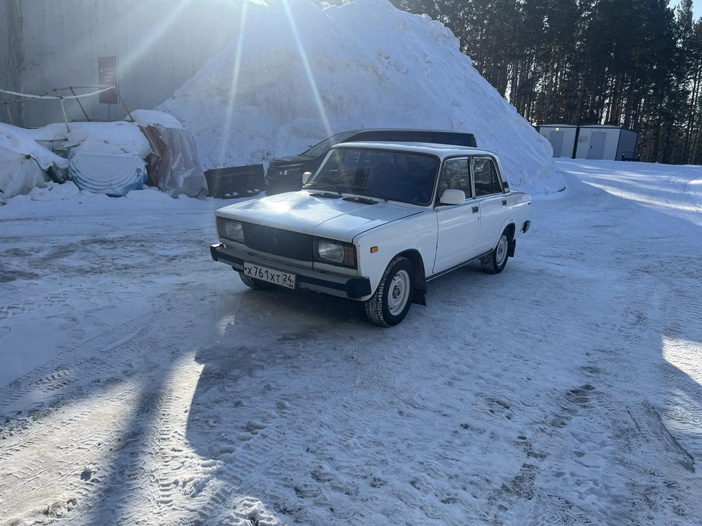 Седан ВАЗ (LADA) 2105 2004 года, 149000 рублей, Красноярск