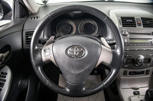 Седан Toyota Corolla 2008 года, 819000 рублей, Пермь