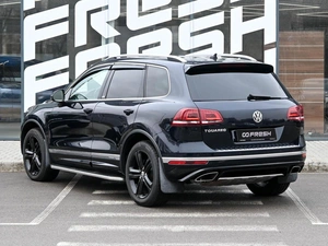 Внедорожник Volkswagen Touareg 2016 года, 3325000 рублей, Волгоград