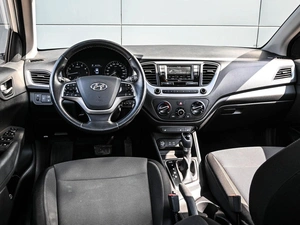 Седан Hyundai Solaris 2018 года, 1524000 рублей, Кирилловка