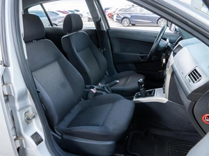 Хетчбэк Opel Astra 2007 года, 529000 рублей, Волгоград