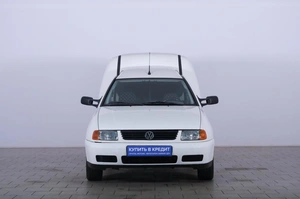 Фургон Volkswagen Caddy 2002 года, 559000 рублей, Омск