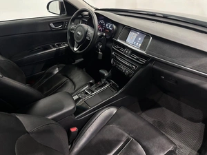 Седан Kia Optima 2018 года, 1790000 рублей, Кемерово