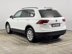 Внедорожник Volkswagen Tiguan 2018 года, 2098900 рублей, Казань