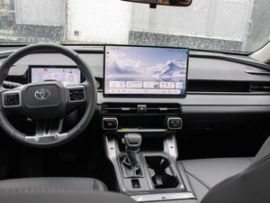 Внедорожник Toyota RAV4 2026 года, 4769000 рублей, Петрозаводск