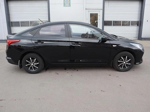 Седан Hyundai Solaris 2021 года, 1950000 рублей, Железногорск