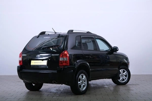 Внедорожник Hyundai Tucson 2004 года, 829000 рублей, Омск