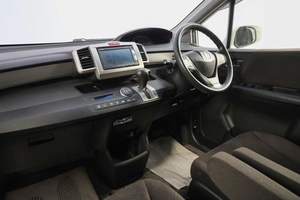 Минивэн Honda Freed 2014 года, 1299000 рублей, Новосибирск