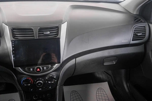 Седан Hyundai Solaris 2015 года, 819000 рублей, Кемерово