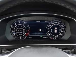 Внедорожник Volkswagen Tiguan 2018 года, 2470000 рублей, Краснодар