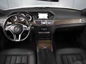 Седан Mercedes-benz E-класс 2013 года, 2330000 рублей, Омск
