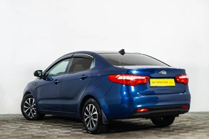 Седан Kia Rio 2014 года, 799000 рублей, Сургут