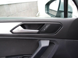 Внедорожник Volkswagen Tiguan 2019 года, 2490000 рублей, Владимир