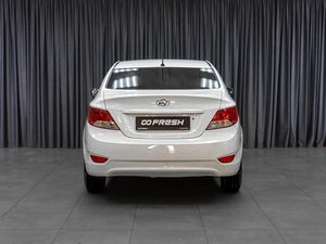 Седан Hyundai Solaris 2013 года, 829000 рублей, Тюмень