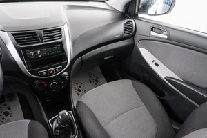 Седан Hyundai Solaris 2011 года, 699000 рублей, Красноярск