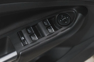 Внедорожник Ford Kuga 2015 года, 1439000 рублей, Новокузнецк