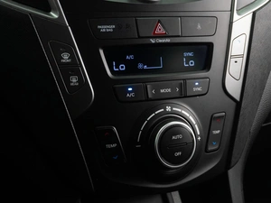 Внедорожник Hyundai Santa Fe 2017 года, 2469000 рублей, Тюмень