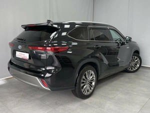 Внедорожник Toyota Highlander 2021 года, 6240000 рублей, Красноярск