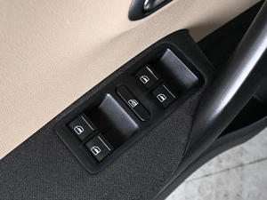 Седан Volkswagen Polo 2016 года, 1090000 рублей, Аксай