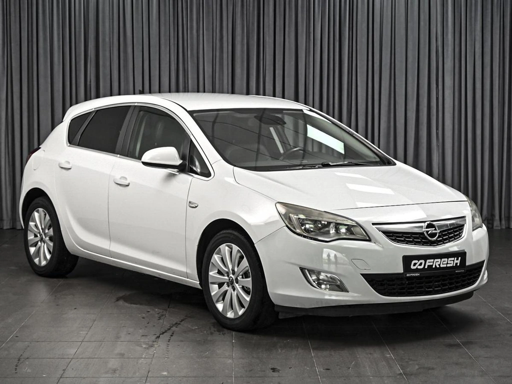 Хетчбэк Opel Astra 2012 года, 739000 рублей, Ставрополь