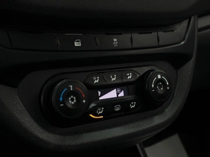 Седан ВАЗ (LADA) Vesta 2019 года, 890000 рублей, Омск