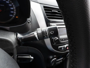Седан Hyundai Solaris 2015 года, 1299000 рублей, Саратов
