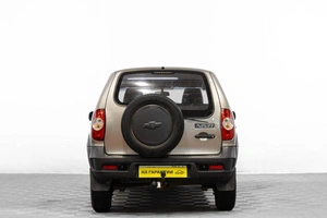 Внедорожник Chevrolet Niva 2015 года, 689000 рублей, Барнаул