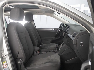 Внедорожник Volkswagen Tiguan 2018 года, 3050000 рублей, Омск