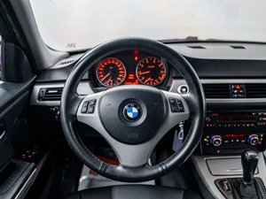 Седан BMW 3 серия 2007 года, 975000 рублей, Красноярск
