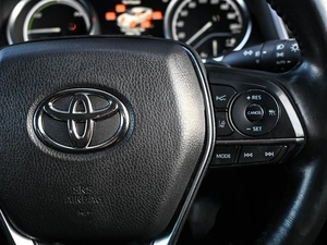 Седан Toyota Camry 2020 года, 2729000 рублей, Кирилловка