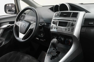 Минивэн Toyota Verso 2012 года, 1299000 рублей, Новокузнецк