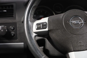 Минивэн Opel Zafira 2012 года, 739000 рублей, Новосибирск