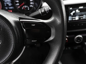 Седан Kia Rio 2017 года, 1299000 рублей, Саратов