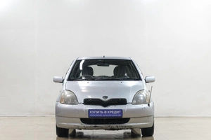 Хетчбэк Toyota Vitz 2001 года, 349000 рублей, Новокузнецк