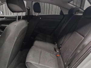 Седан Hyundai Solaris 2018 года, 1199000 рублей, Красноярск