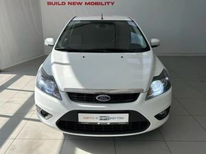 Хэтчбек Ford Focus 2011 года, 650000 рублей, Брянск