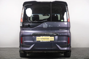 Минивэн Honda Stepwgn Spada 2016 года, 1999000 рублей, Томск