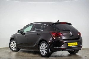 Хетчбэк Opel Astra 2014 года, 959000 рублей, Оренбург