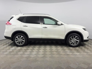 Внедорожник Nissan X-Trail 2016 года, 1670000 рублей, Казань
