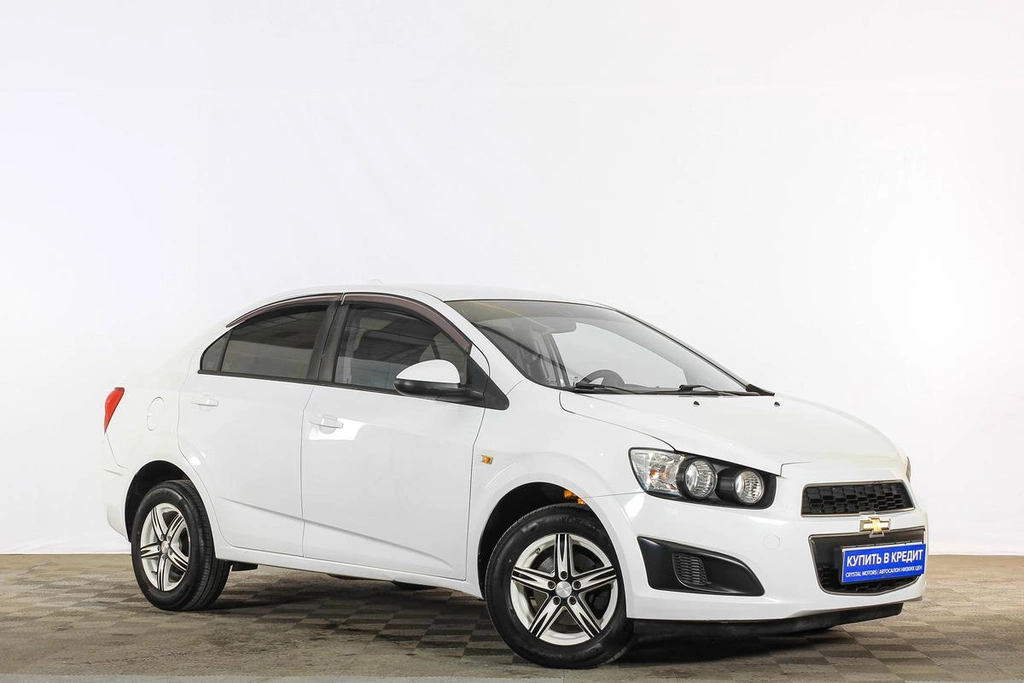 Седан Chevrolet Aveo 2013 года, 859000 рублей, Тюмень