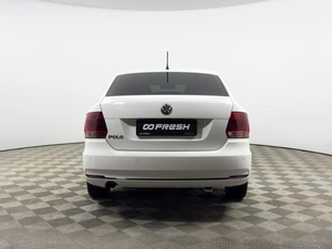 Седан Volkswagen Polo 2016 года, 1027200 рублей, Казань