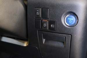 Минивэн Toyota Vellfire 2020 года, 5049000 рублей, Омск