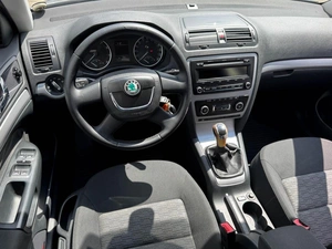 Лифтбек Skoda Octavia 2012 года, 919000 рублей, Кропоткин