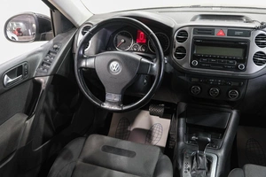 Внедорожник Volkswagen Tiguan 2009 года, 1119000 рублей, Новокузнецк
