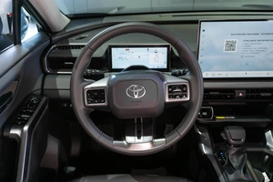 Внедорожник Toyota RAV4 2026 года, 4699000 рублей, Петрозаводск