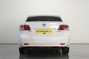Седан Toyota Avensis 2009 года, 949000 рублей, Челябинск