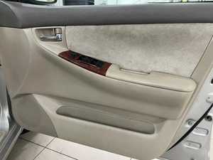 Седан Toyota Corolla 2001 года, 587000 рублей, Солонцы