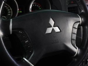 Внедорожник Mitsubishi Pajero 2011 года, 1799000 рублей, Воронеж